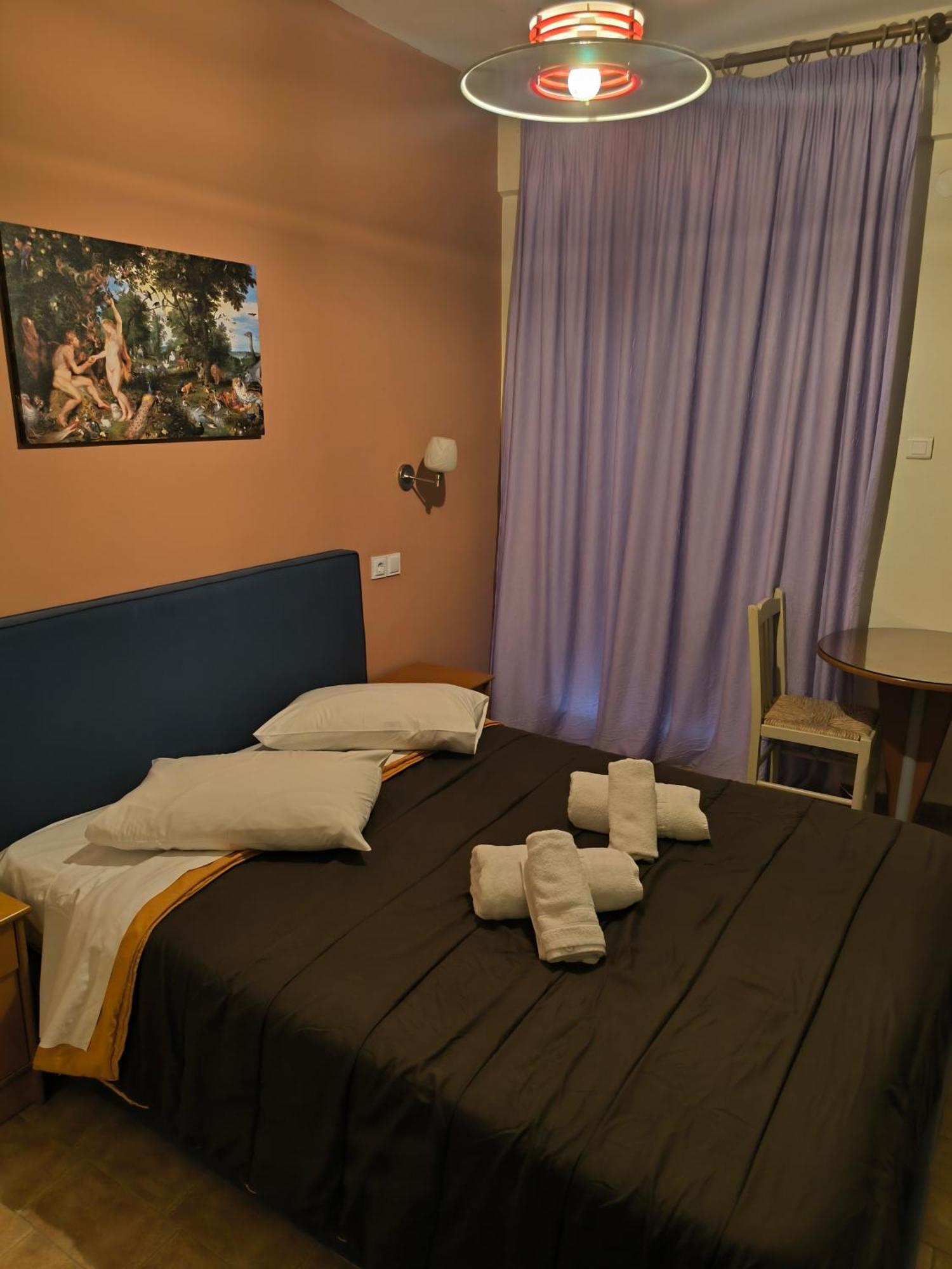 Hotel Almira Agia Triada  Extérieur photo